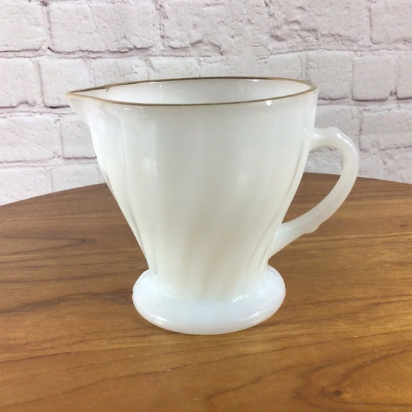 Vintage Anchor Hocking Fire King Milk Glass Creamer with Gold Gilt - Picture 1 of 6